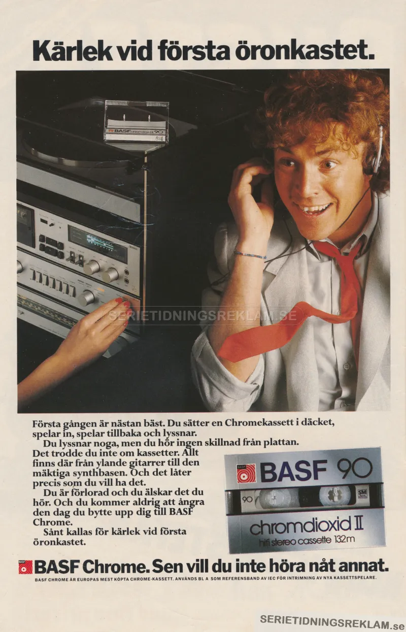 Reklam för kassettband från BASF där en överraskad kille sitter och lyssnar på ljudet från kassetterna