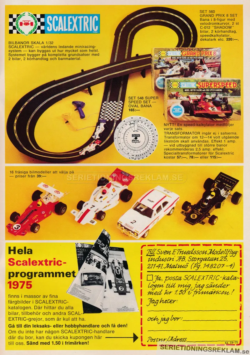 Reklam för en bilbana från Scalextric där bilder på banan samt olika racingbilar visas upp
