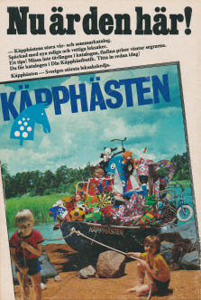 Reklam för leksakskatalogen Käpphästen där man ser två barn dra i land en roddbåt full med leksaker