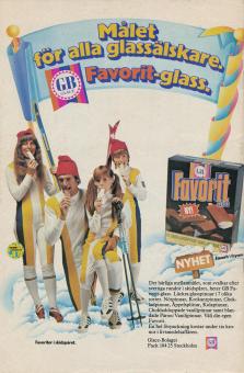 Annons för produkten Favoritglass från GB där man har en familj i skidutrustning som äter glass