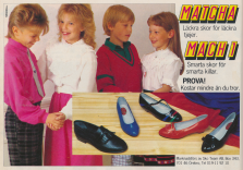 Annons för skor till killar och tjejer där två killar och två tjejer står och dansar i finkläder