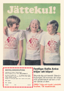 Reklam för t-shirts med Kalle Anka-tryck, tre barn som står bredvid varandra och är glada
