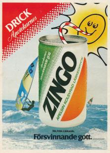 Annons för drycken Zingo där läskeburken svävar över ett hav med två vindsurfingbrädor på