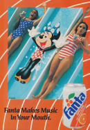 Reklam för Fanta där två tjejer åker vattenrutschkana tillsammans med Mimmi Pigg