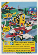 Annons för LEGO med foto över en uppbyggd LEGO-stad med flygplats i fokus